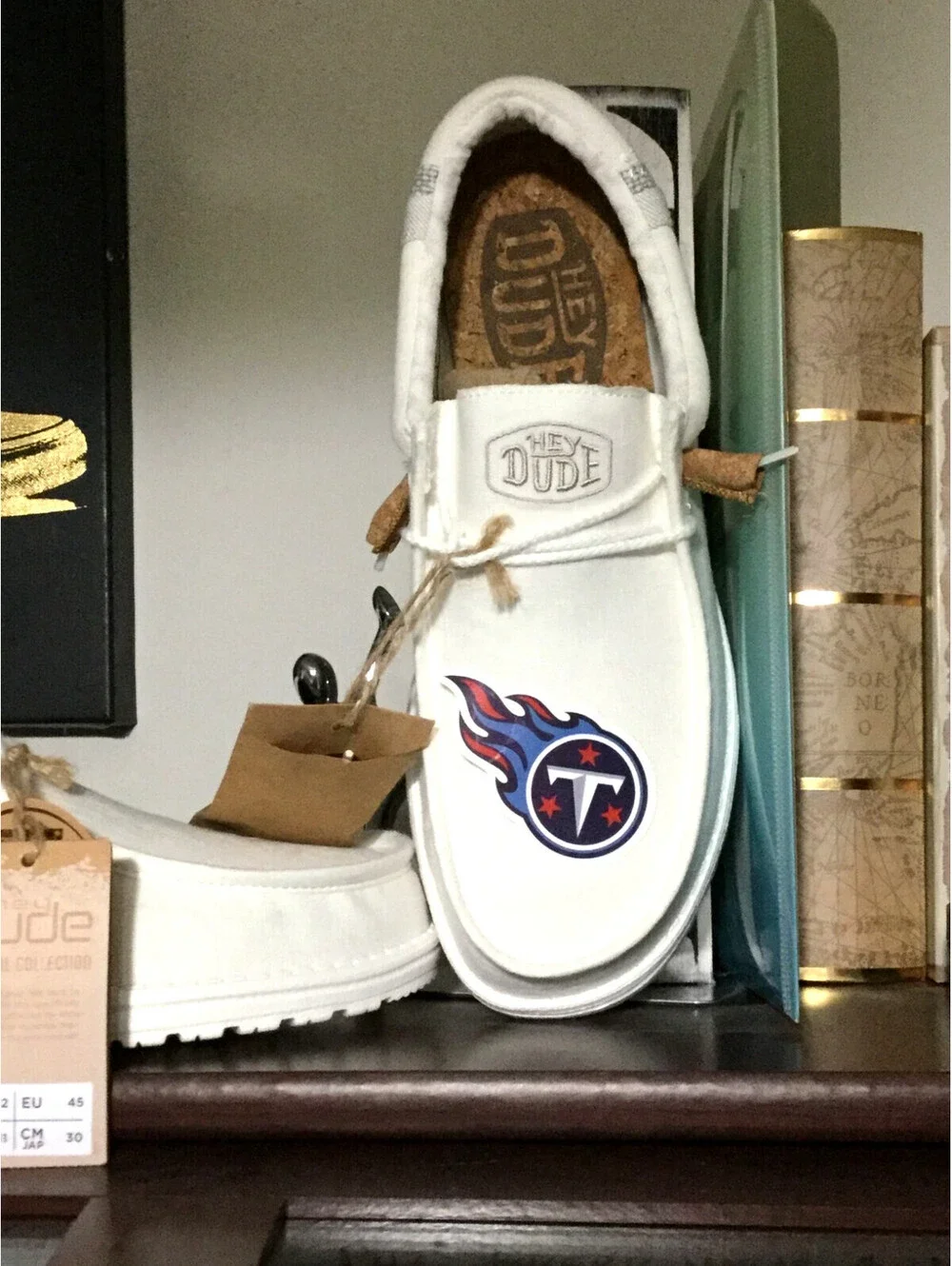 Hey Dudes Shoes Mens Size  12 Off White Tennessee Titans